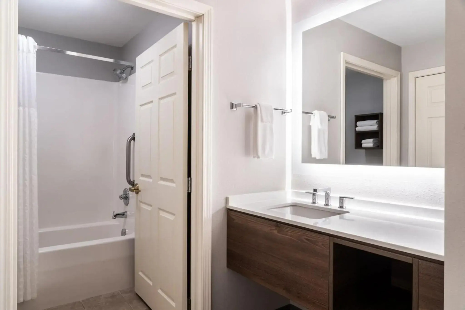 Staybridge Suites Akron-Stow-Cuyahoga Falls by IHG