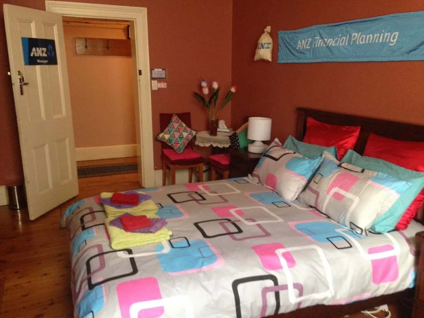 Wozza's B&B and Vault Cafe