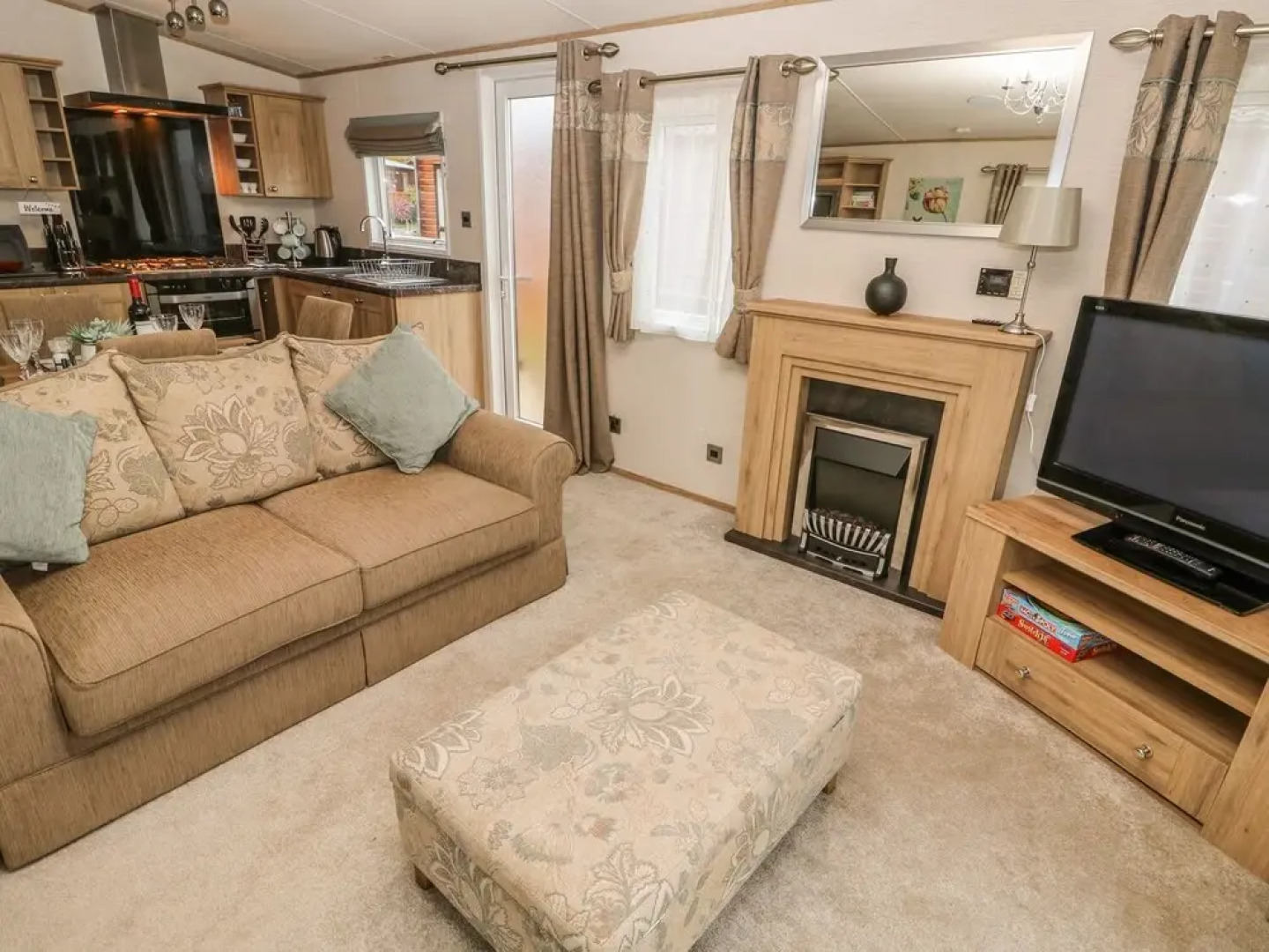 32 Lake View, Norwich