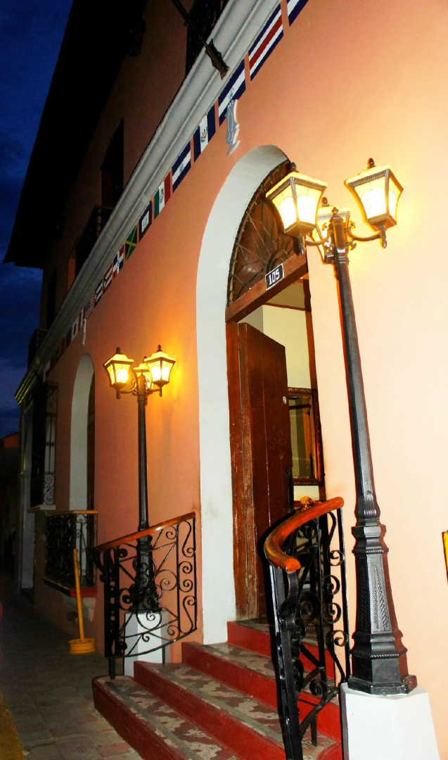 Hotel Los Balcones Leon