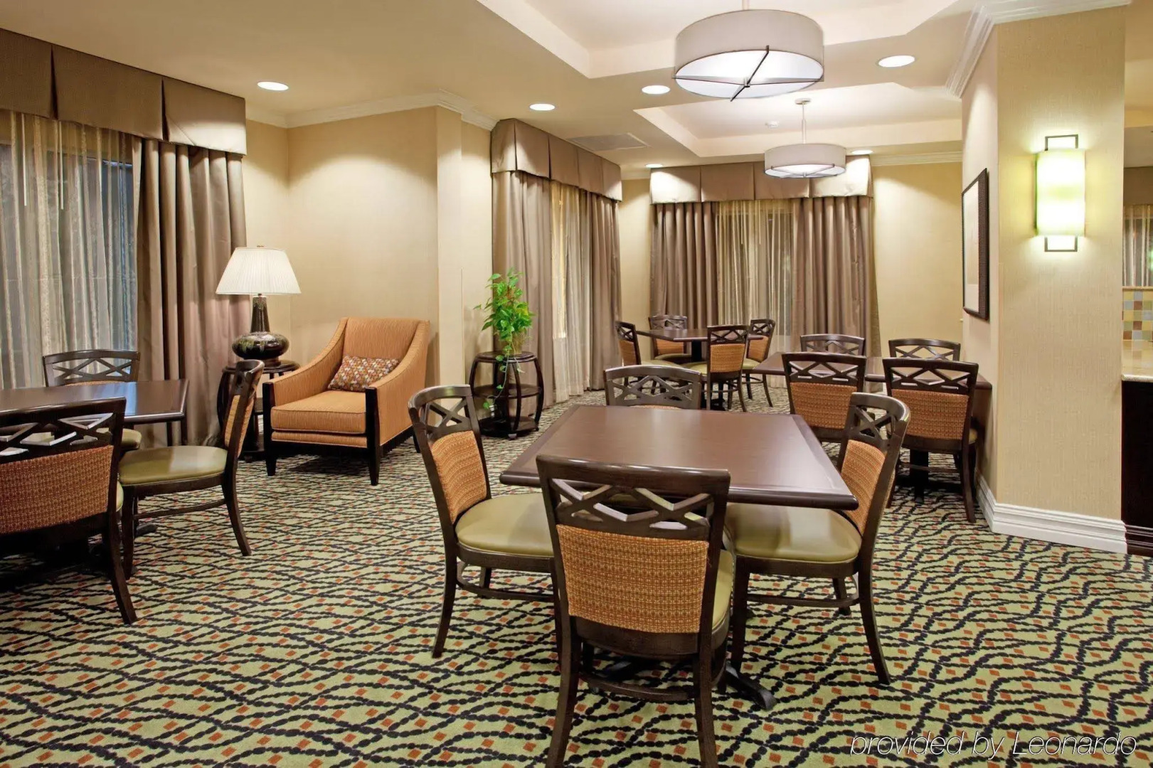 Holiday Inn Express & Suites Newberry by IHG