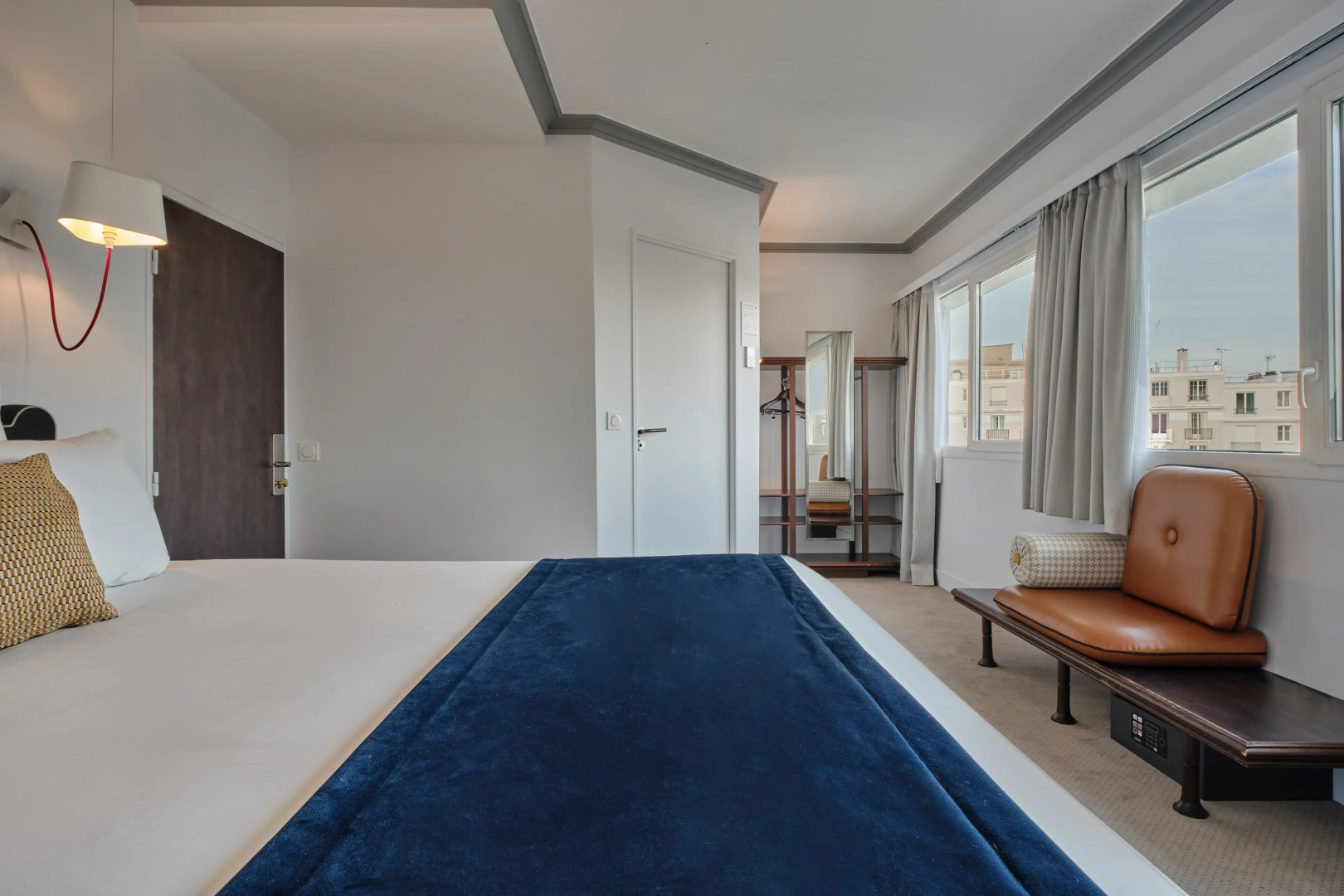 Hotel Atrium by HappyCulture