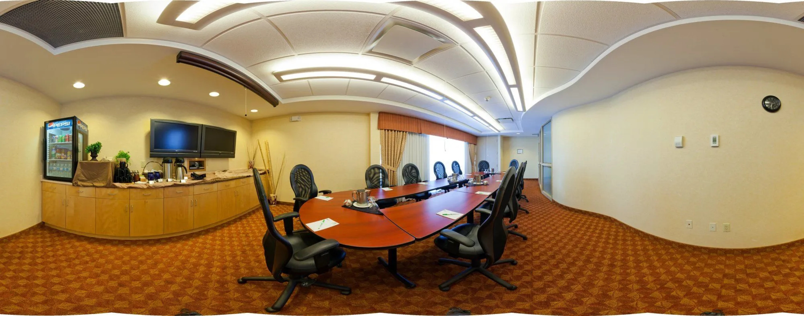 Four Points by Sheraton Point Edward Sarnia