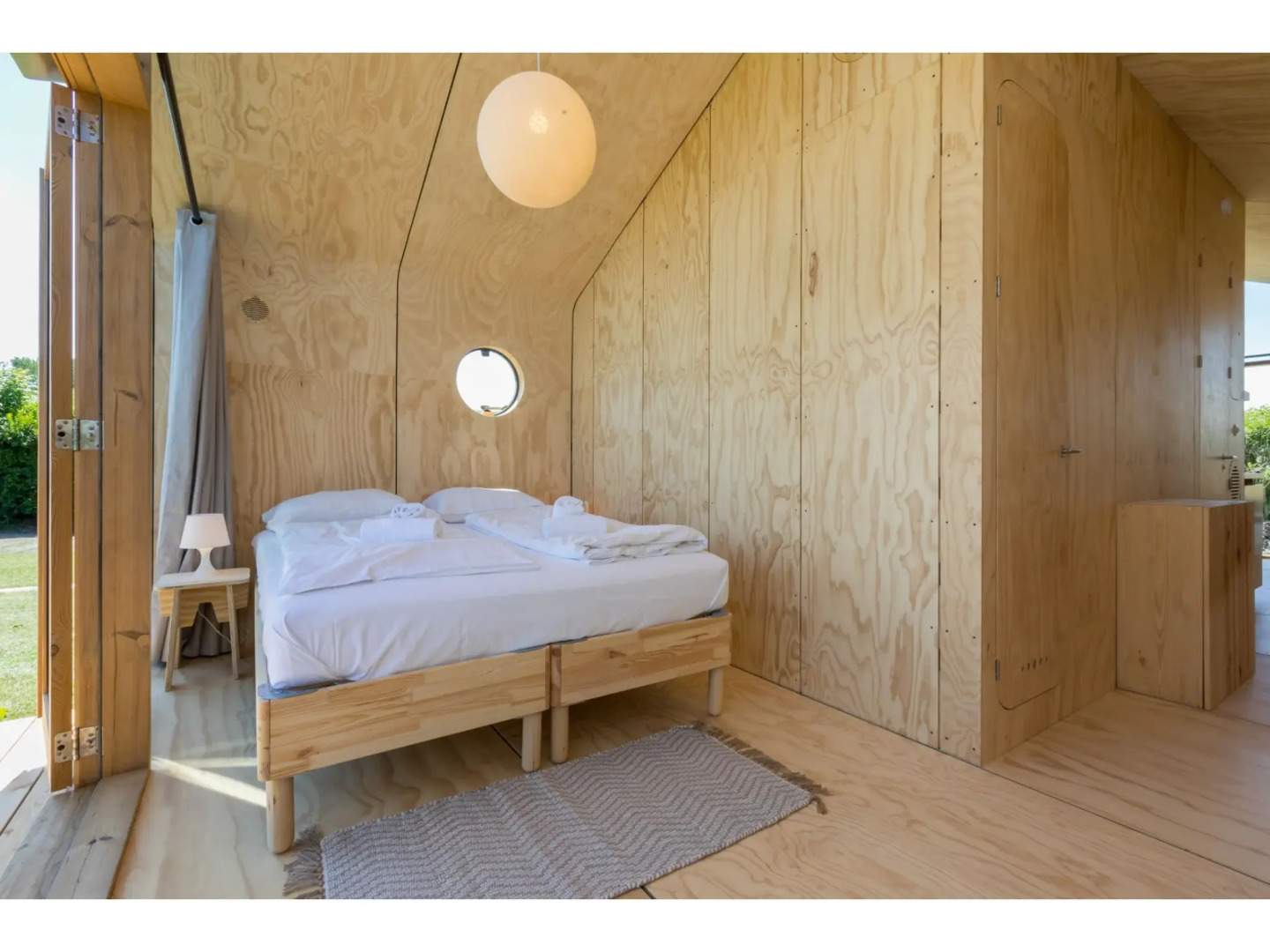 Tiny wrap house 'Woodpecker' on the edge of nature reserve and beach