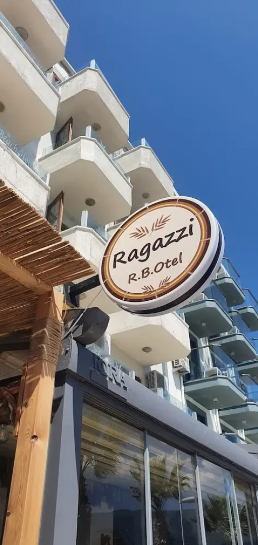 Reis Beach Hotel&Restaurant