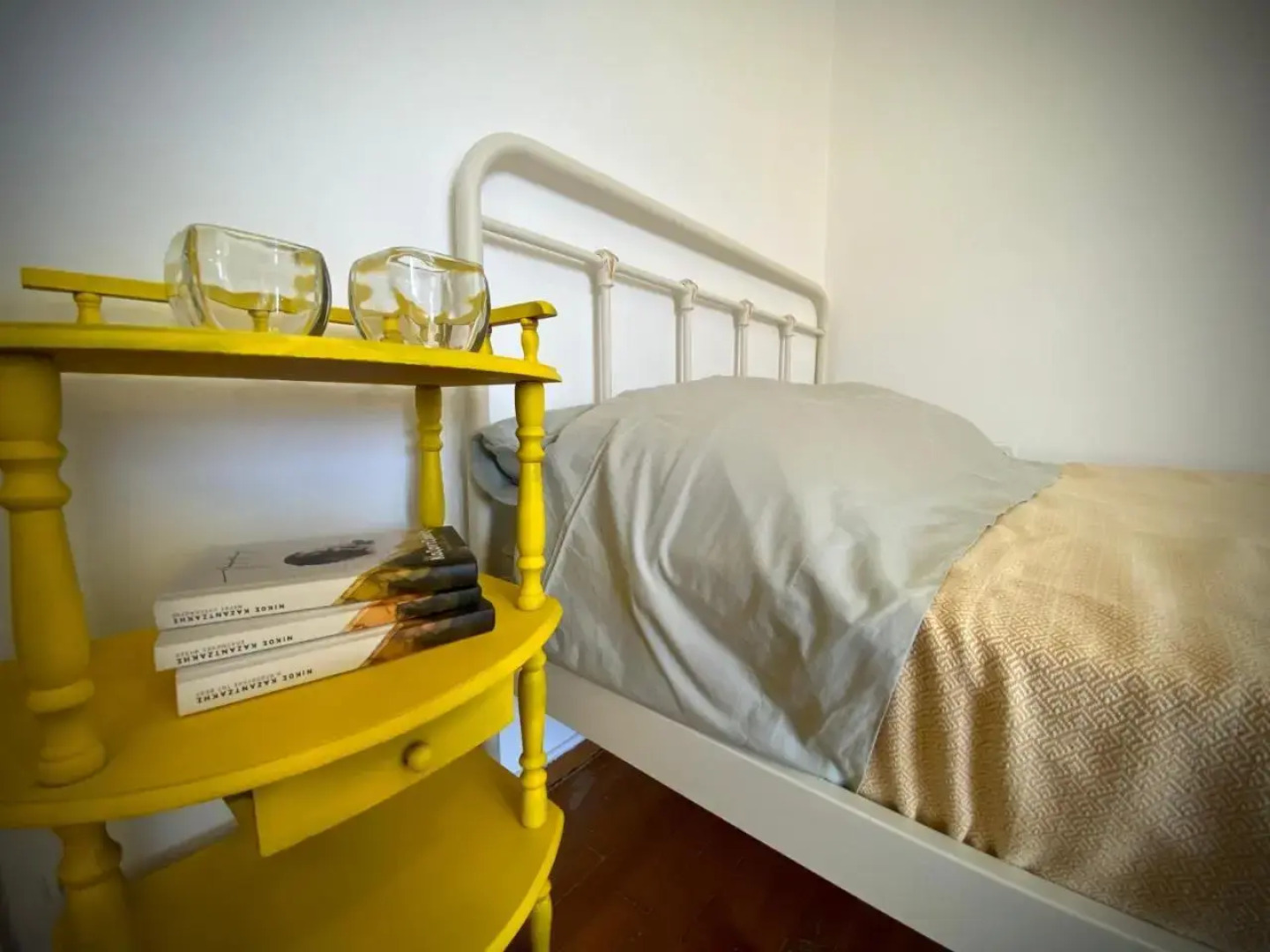 Lovely 50 sq penthouse & 25 sq balcony @ Glyfada