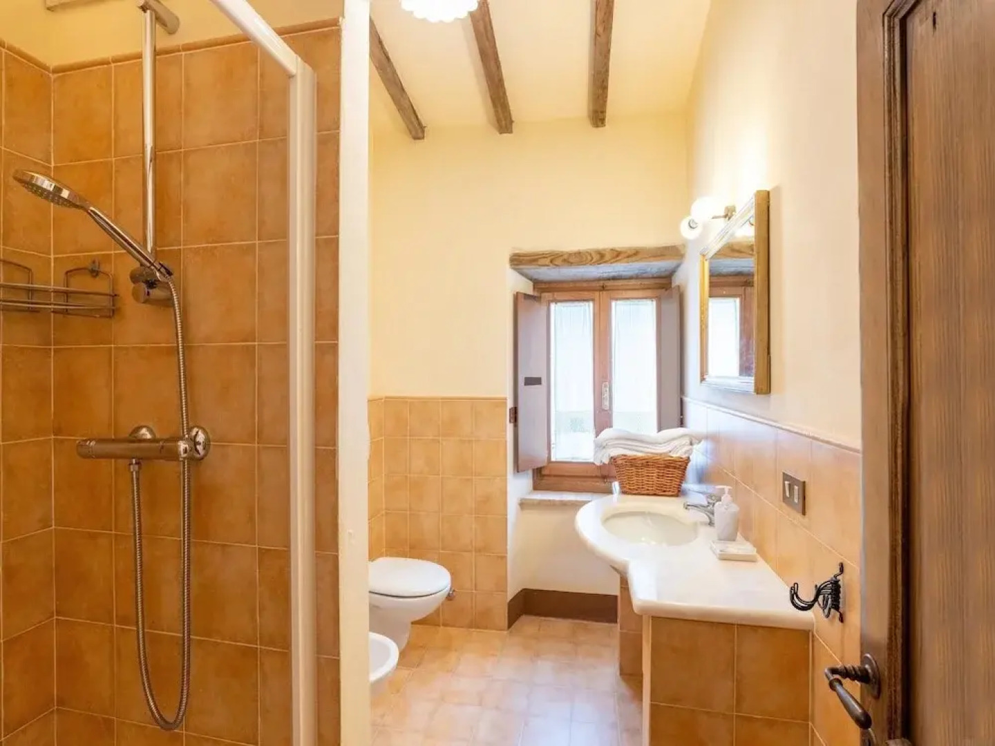 Farmhouse With Pool in Michelangelo