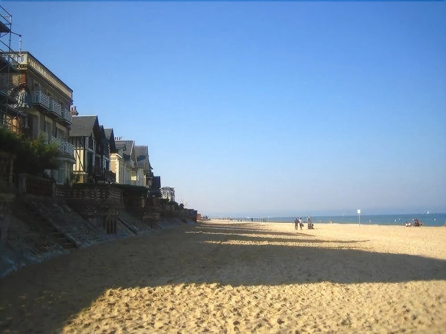 Centre de Vacances et Hôtel CPCV Normandie à 50 mètres de la plage de Houlgate