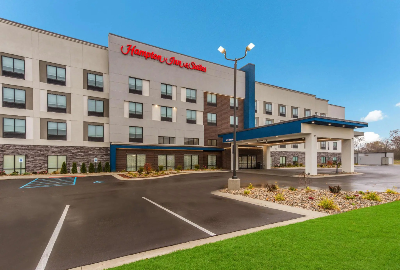 Hampton Inn & Suites Benton Harbor