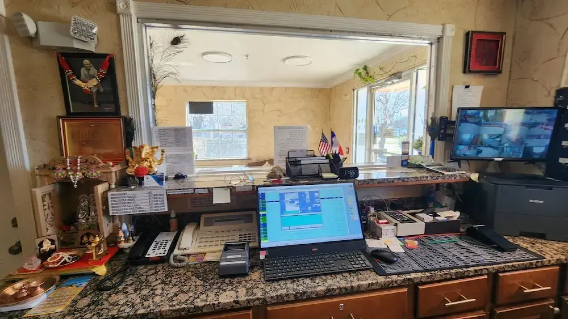 Benbrook Inn & Suites