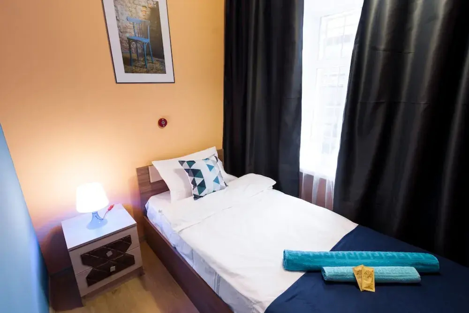 Mini-hotel 12 stuliev