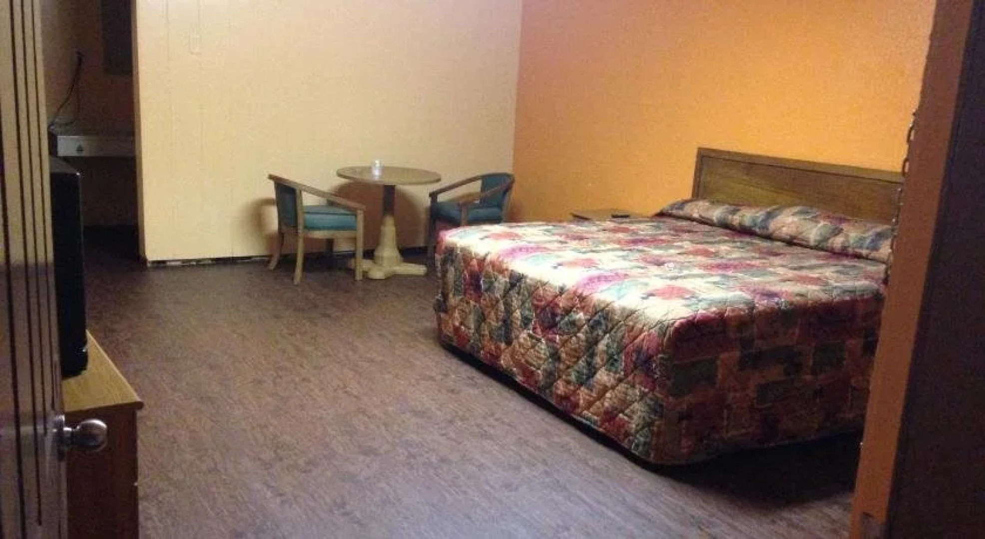 Economy Inn Hot Springs