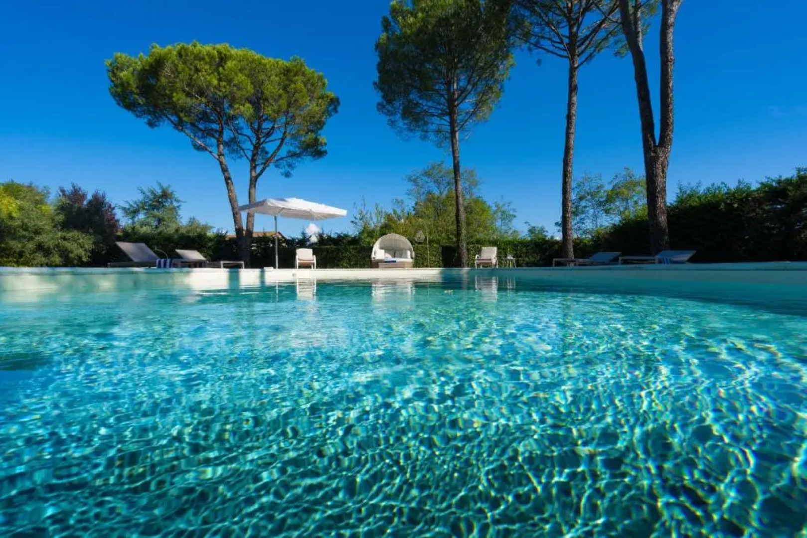 Villa Ines. Un tuffo nell 800 a due passi da Lucca