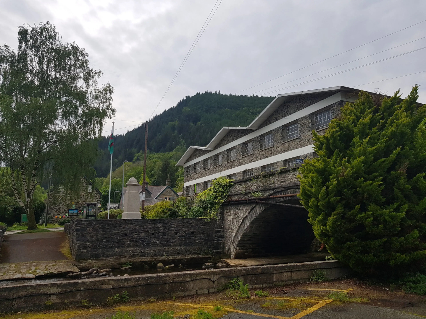 Fairy Falls Hotel