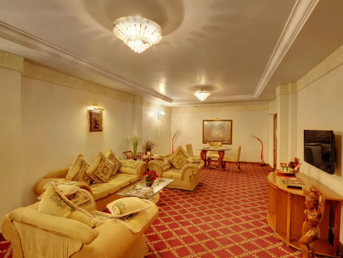 Hotel Babylon International