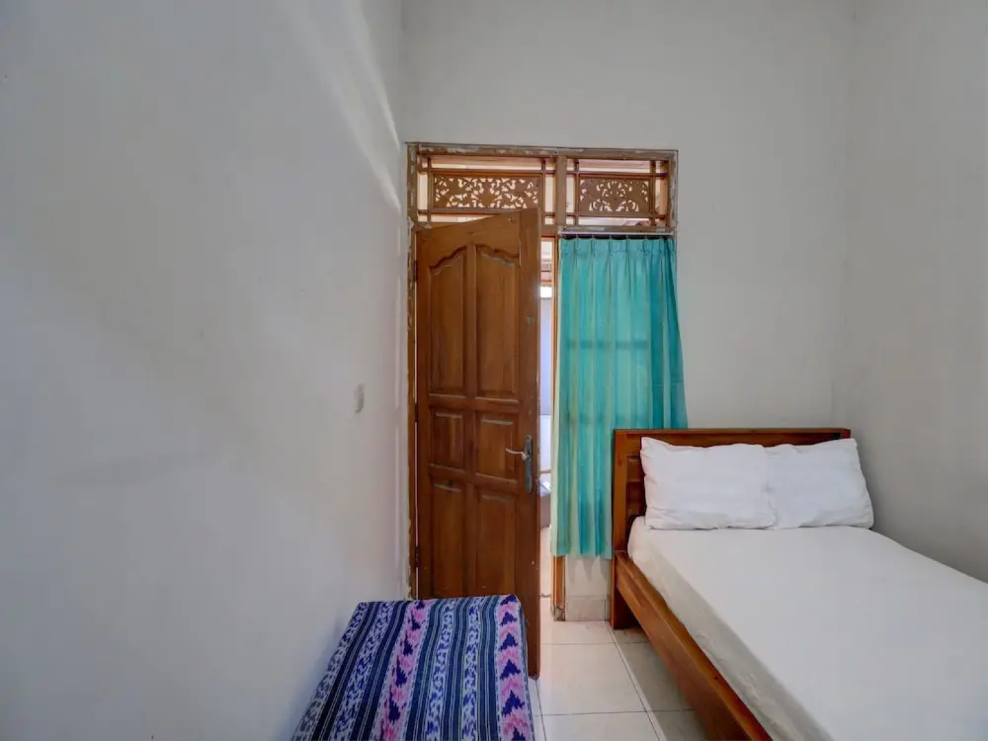 OYO Life 92838 Kost Ibu Surya