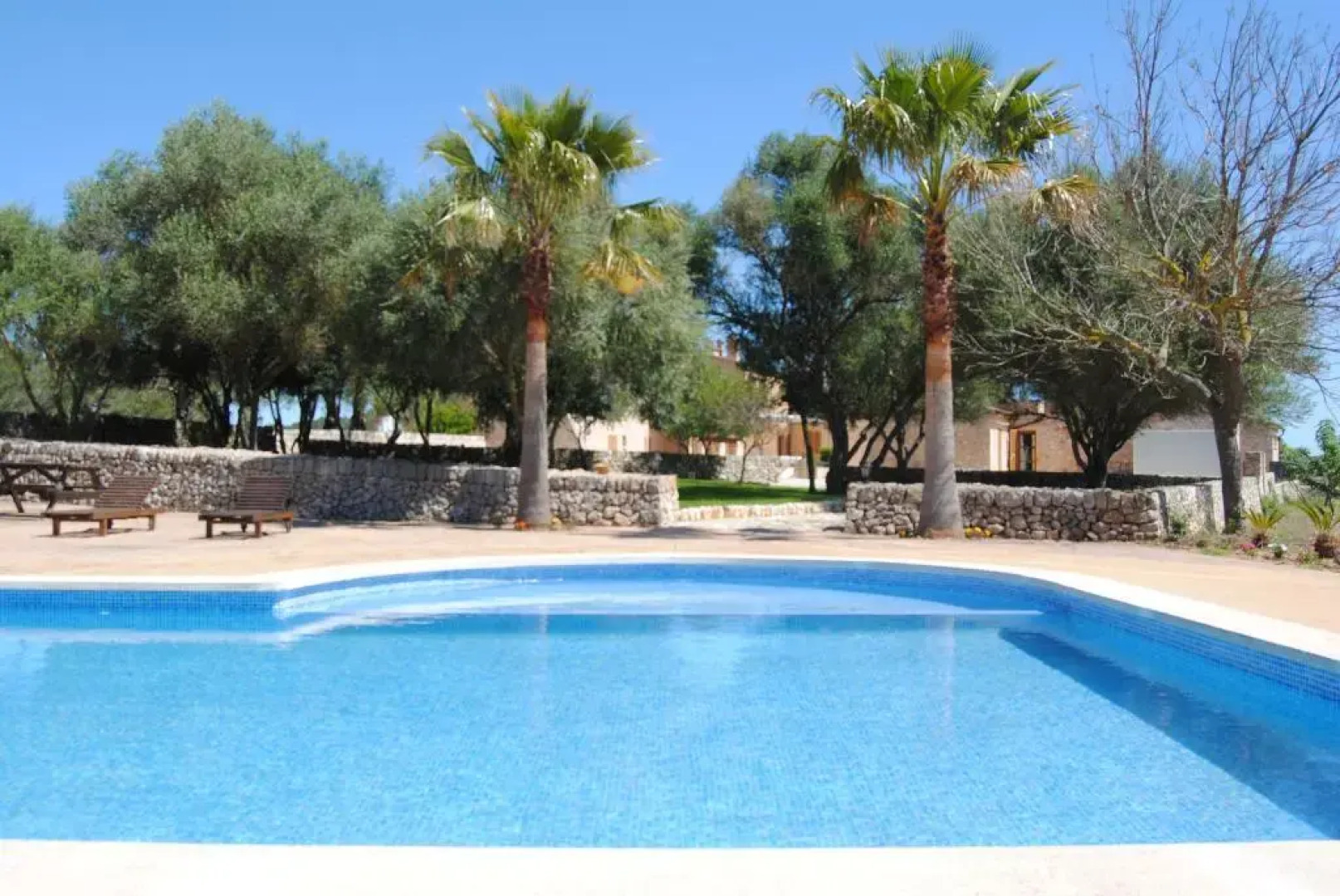 Hotel Rural Es Riquers