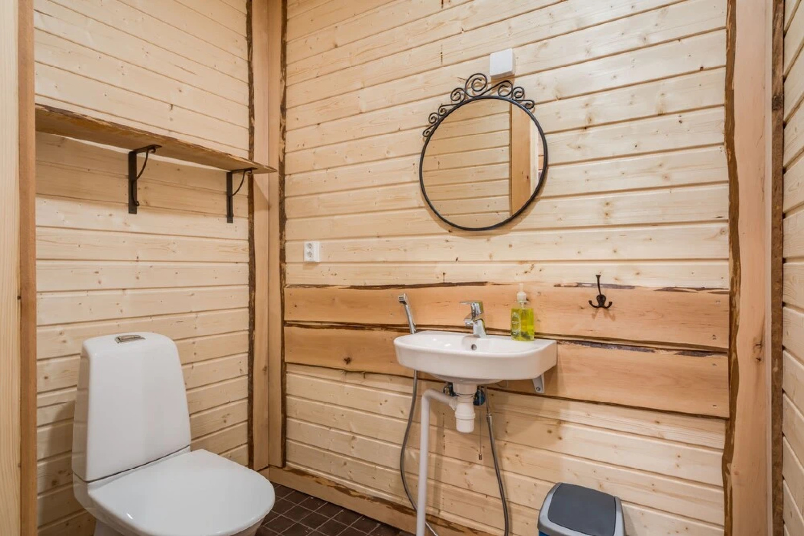 Aulanko Lake Villa - Peace & Privacy