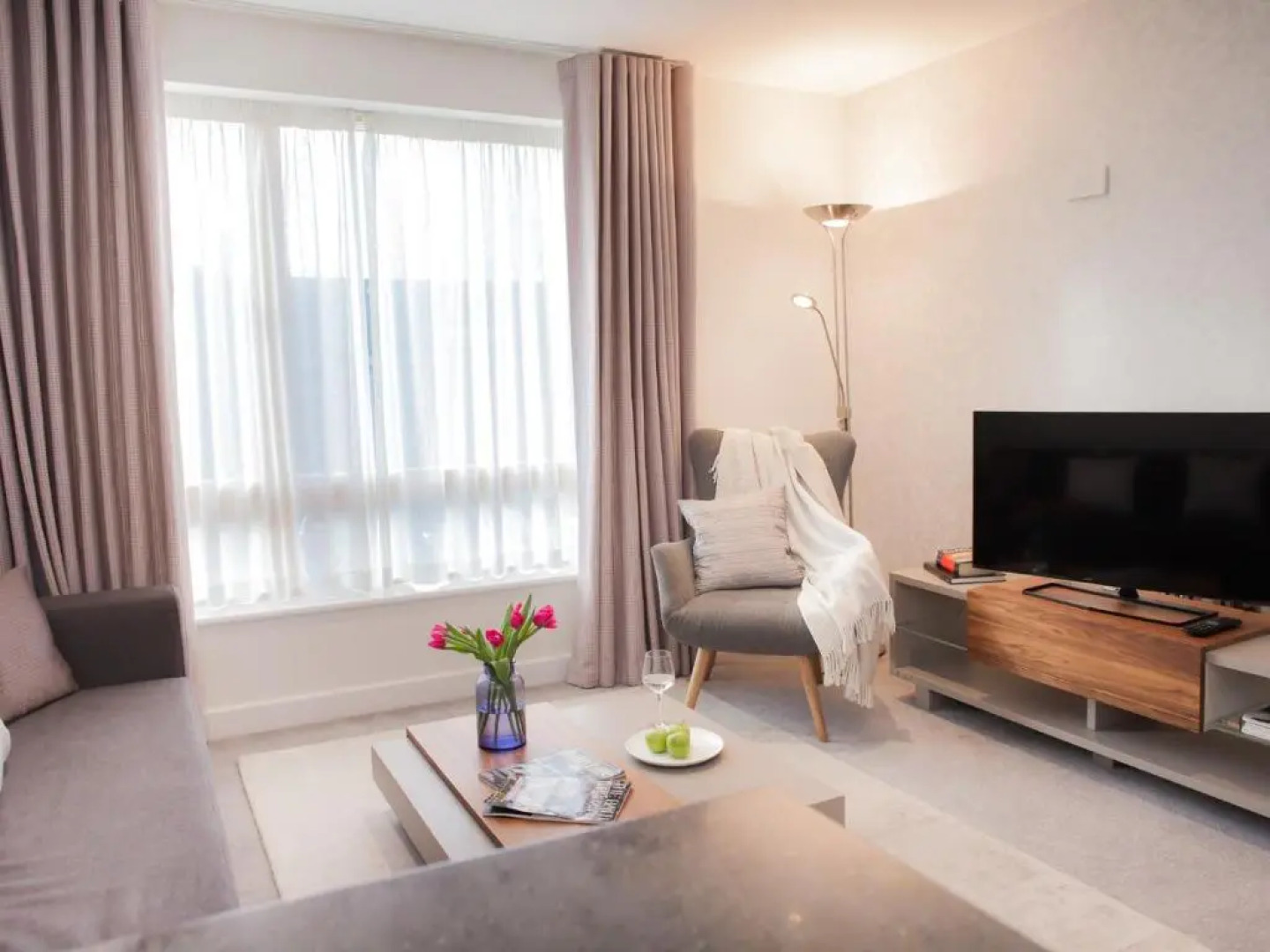 Henge House - Sarsen Apartment