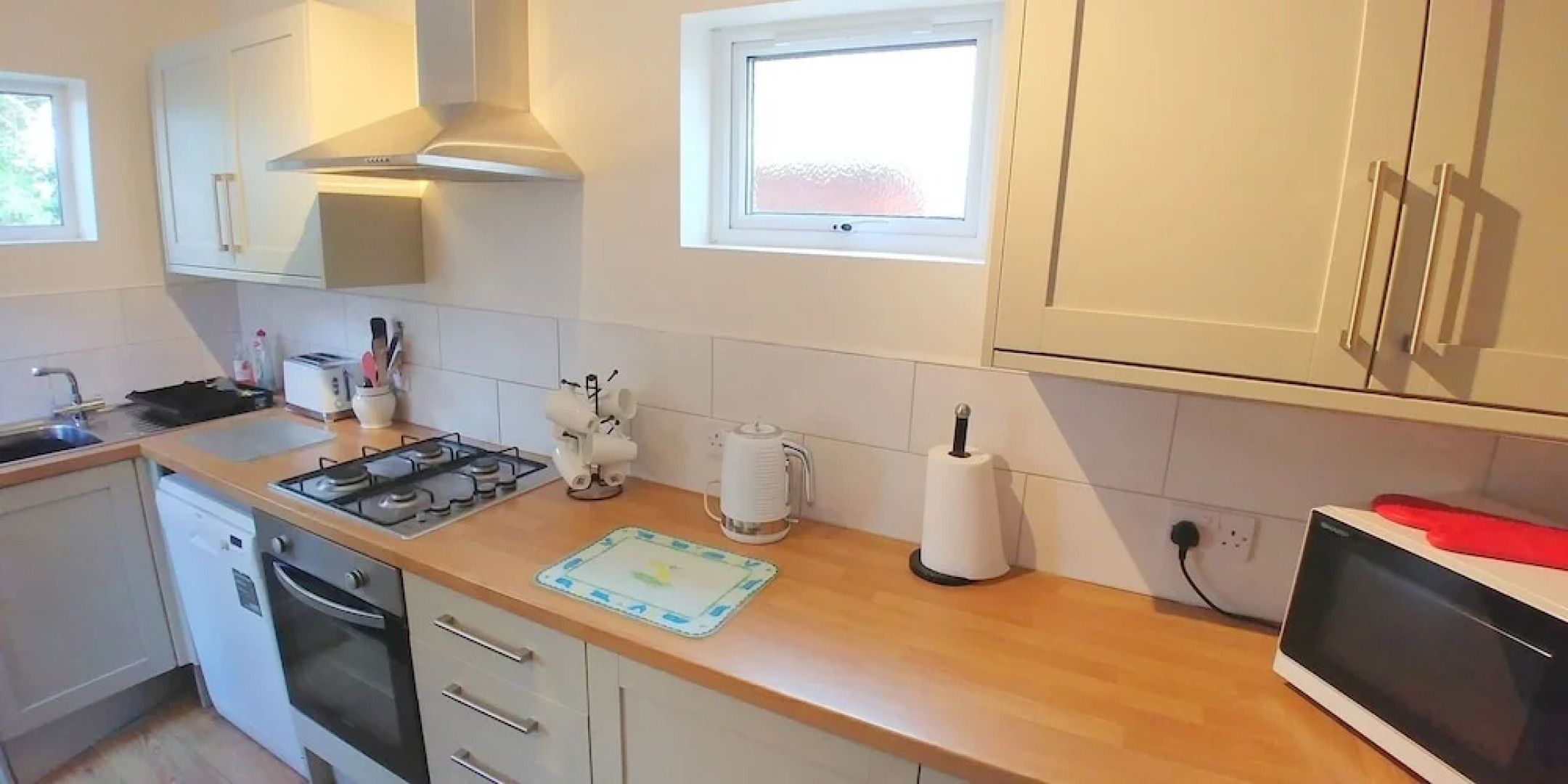 Spacious 3-bedroom House With Superfast Wi-fi