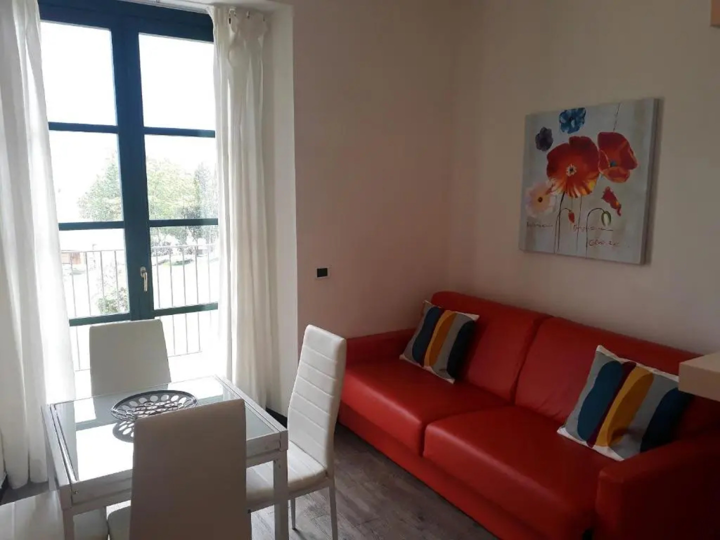 Campione Giulia Exclusive Lakefront apartment by Gardadomusmea