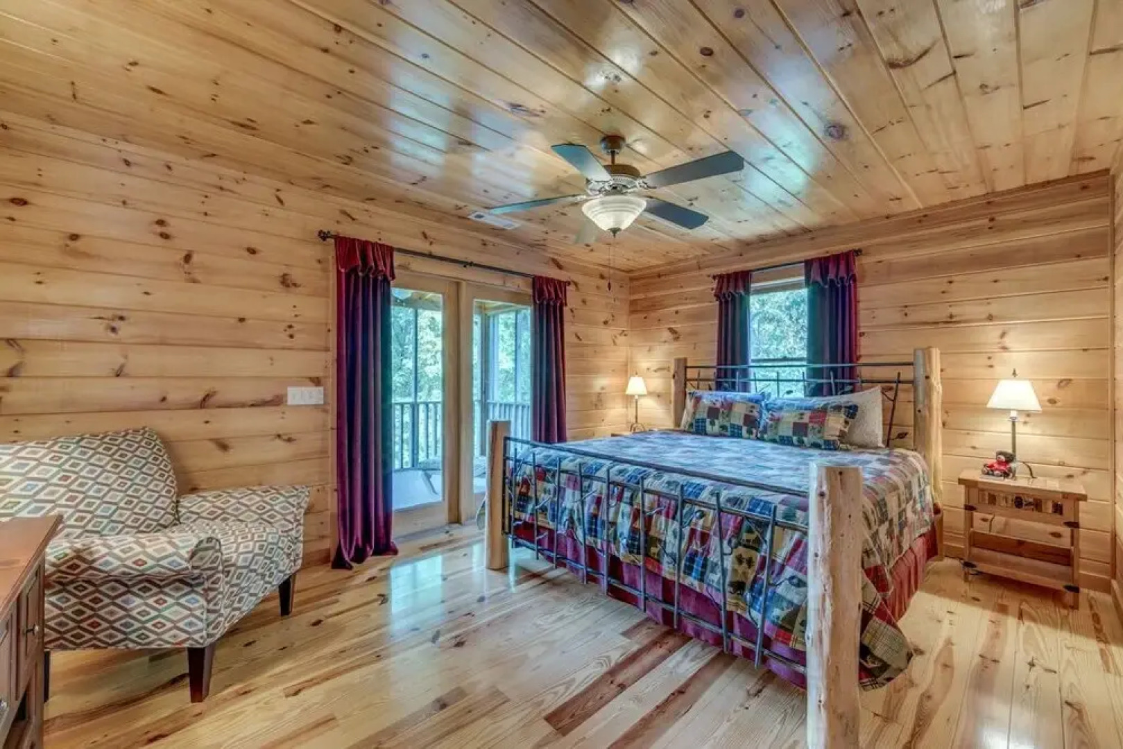 Treetops- Mtn View Cabin near Ocoee River