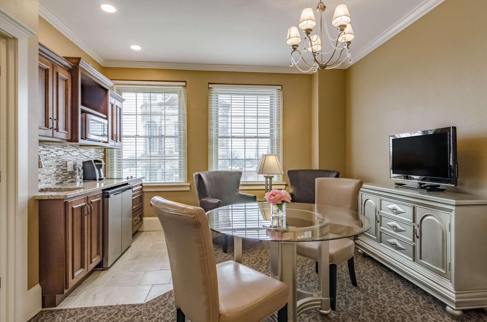 Hotel Bothwell Sedalia Central District, an Ascend Collection Hotel