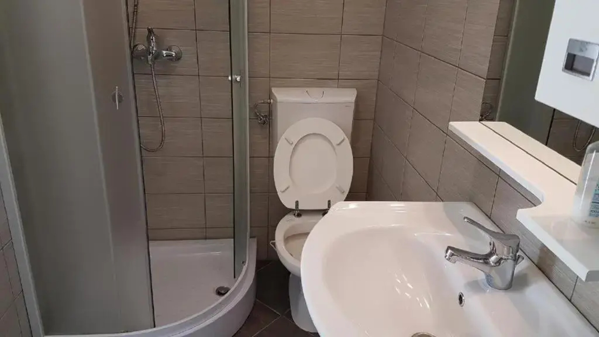 San Lorenzo Apartments