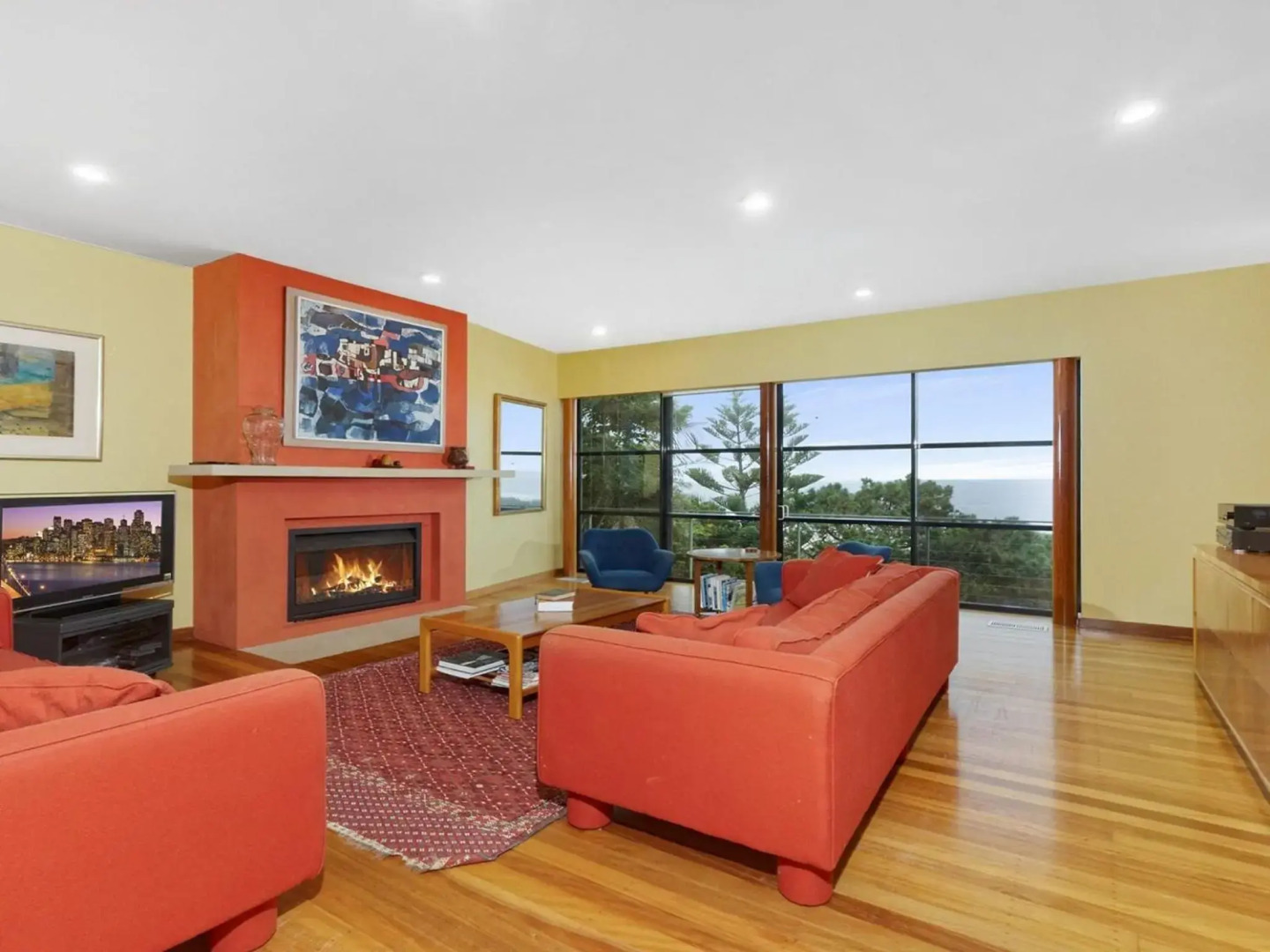 NUMBER NINE Gerroa 4pm check out Sundays