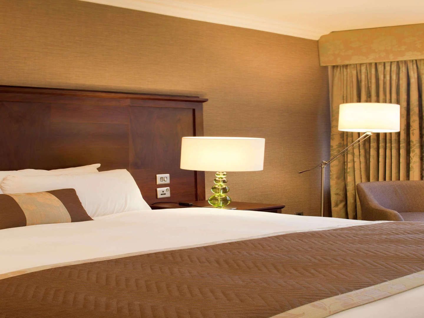 Winchester Wessex Hotel by Sunday