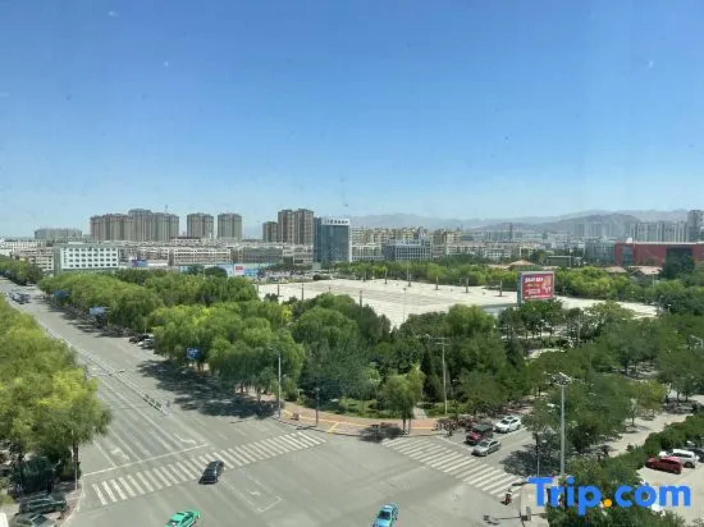 Blue Dream International Smart Hotel