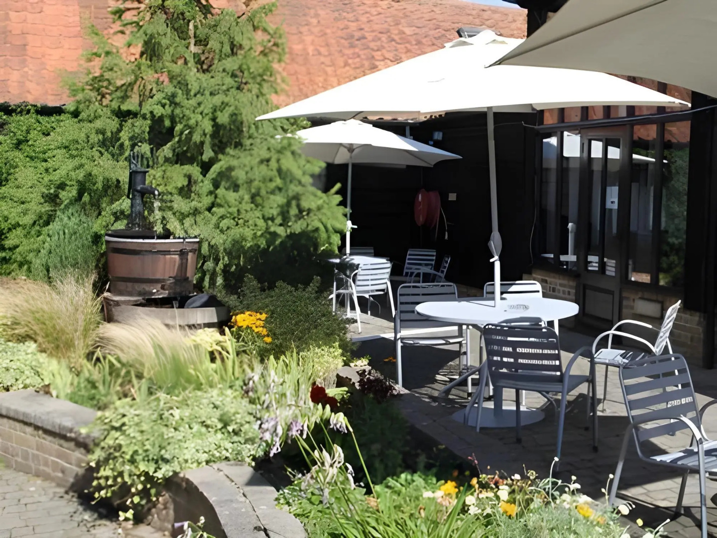 Ivy House Country Hotel