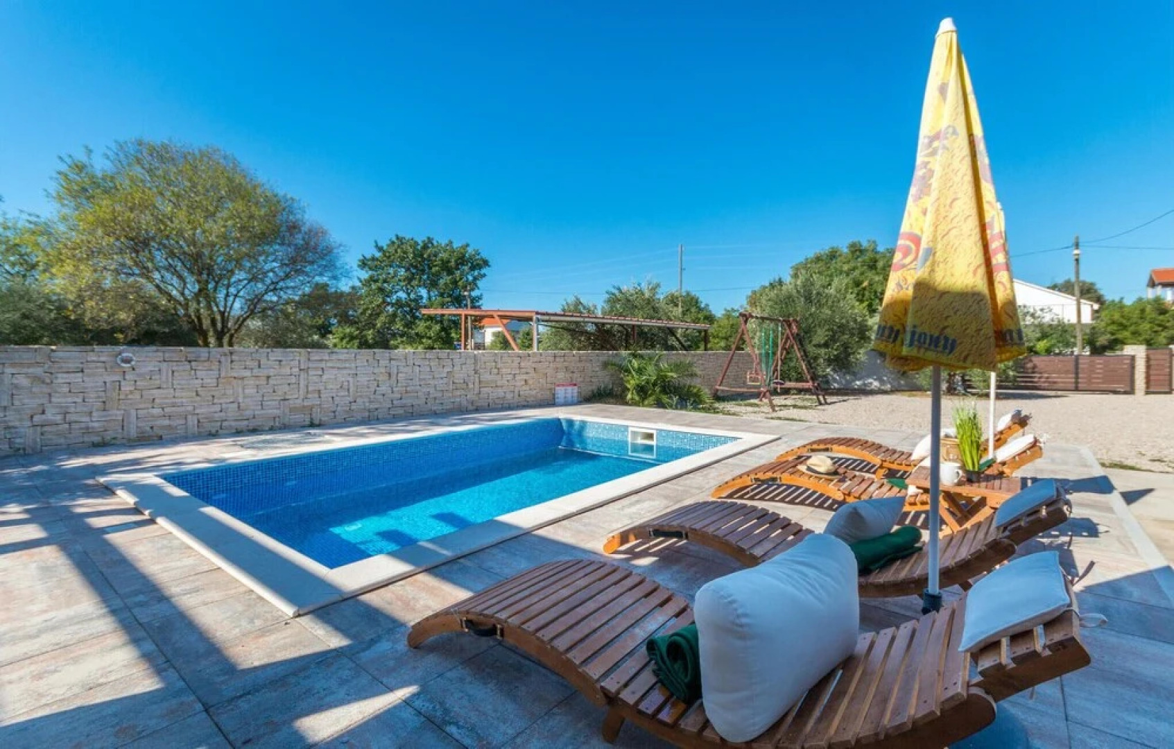 Awesome Home in Biograd na Moru With Wifi, 1 Bedrooms and Outdoor Swimming Pool
