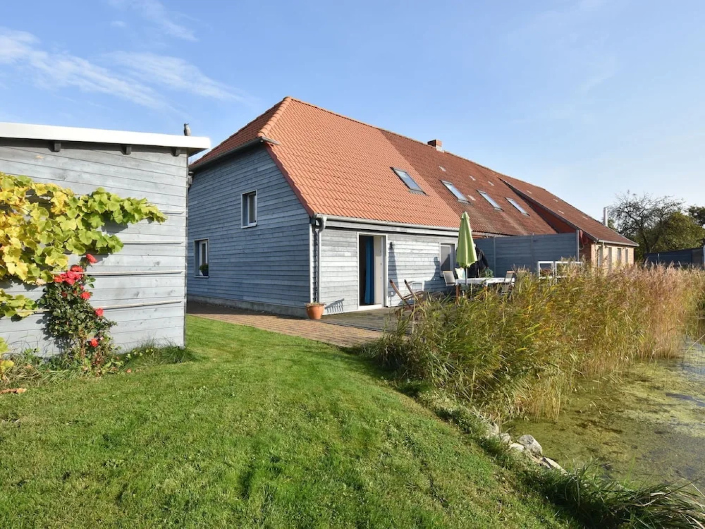 Modern Holiday Home in Ribnitz-damgarten Amidst Forest