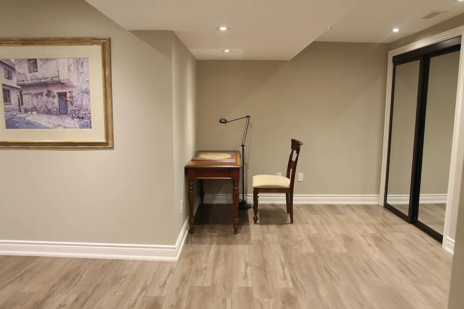 Fully Furnished Private Guest Suite