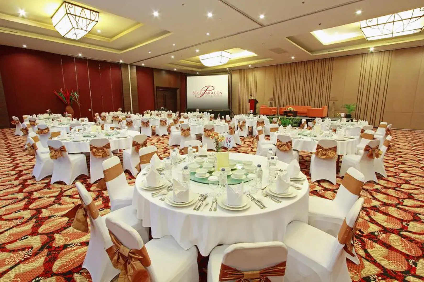 Solo Paragon Hotel & Residences