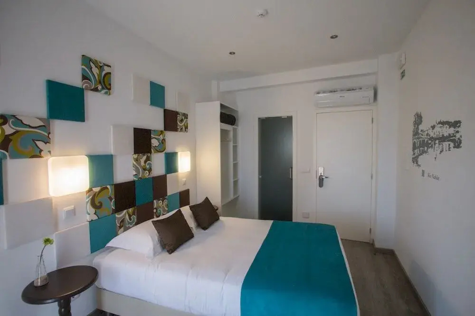 Thomar Story - Guest House