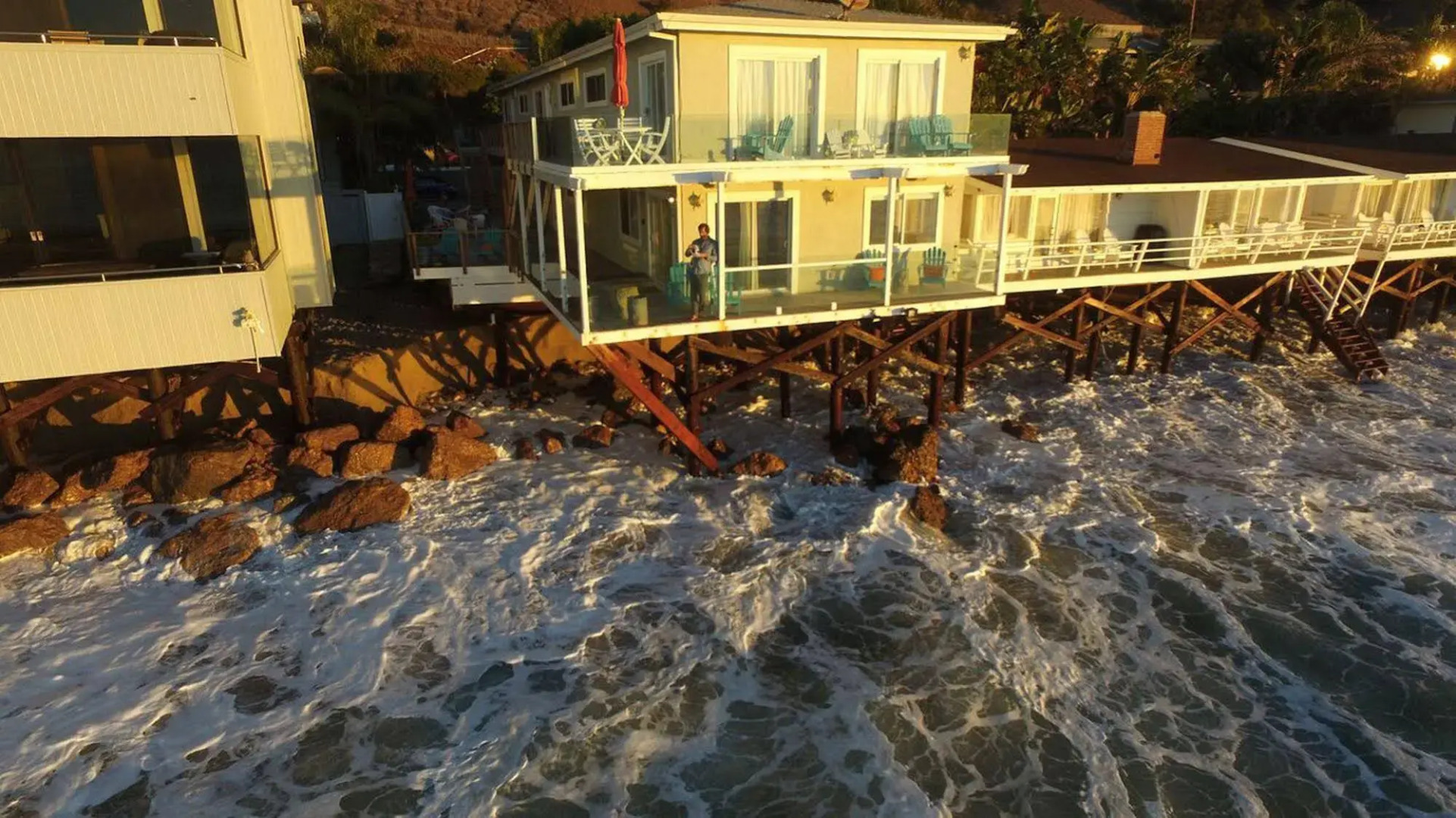 Malibu Beach Paradise Apartments