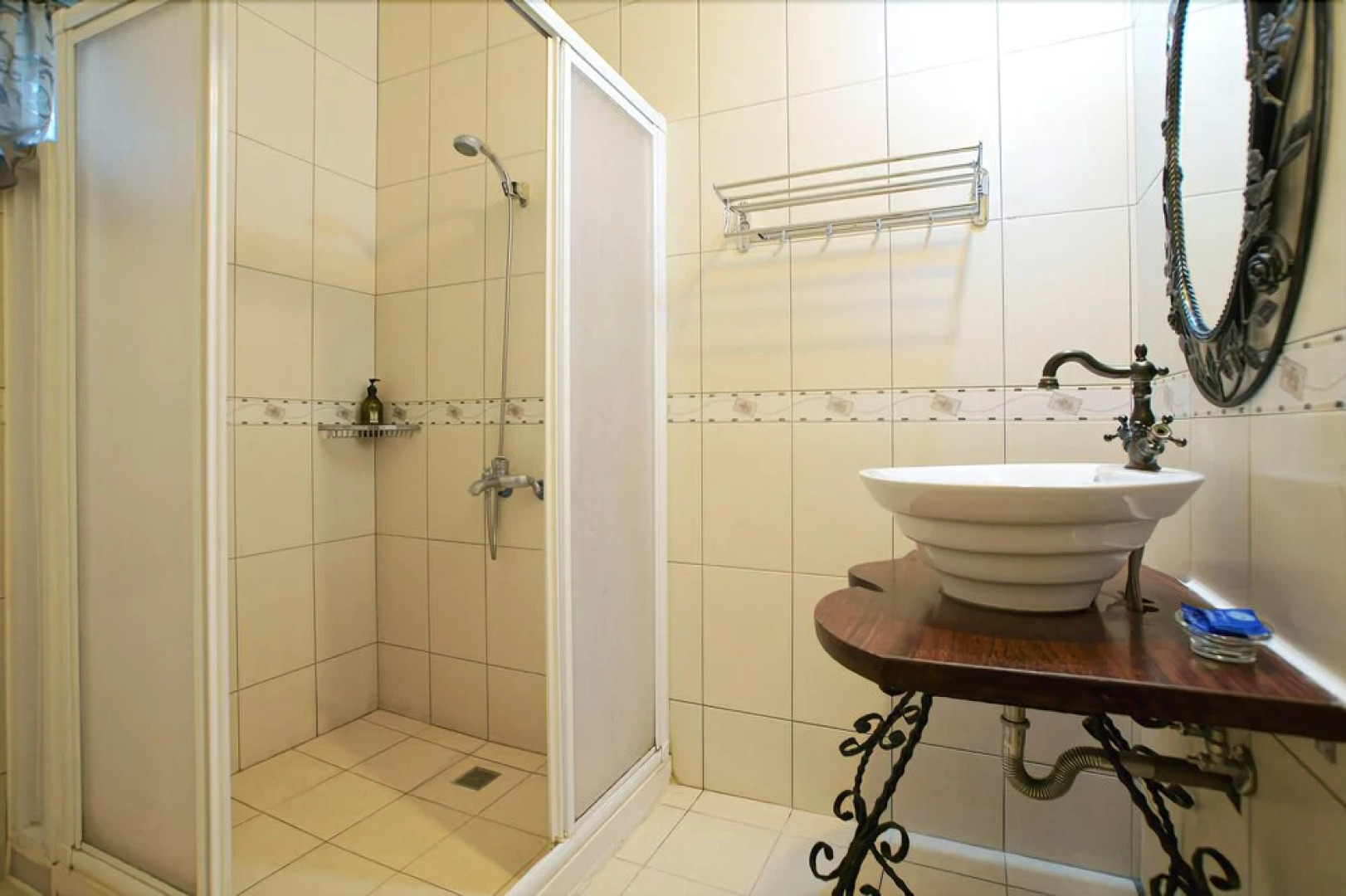 Hou Niao Fei Xing B&B