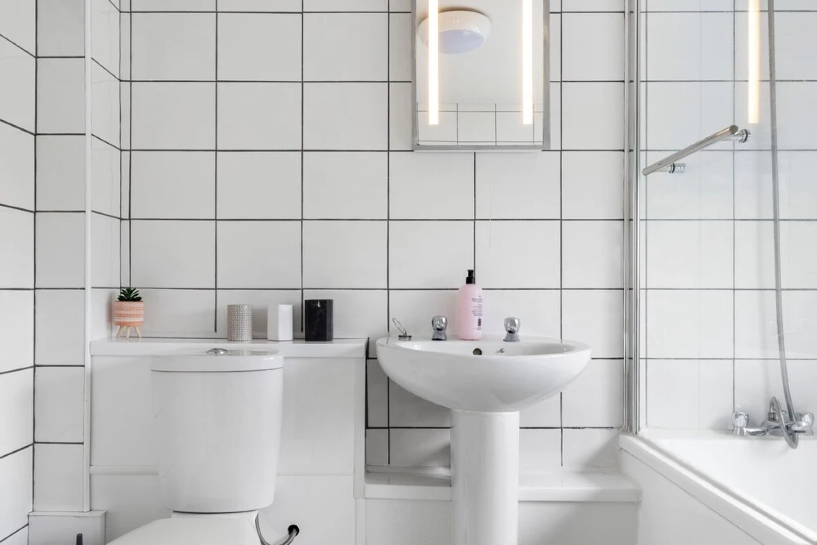 Charming 3-bed Apartment in Haverfordwest