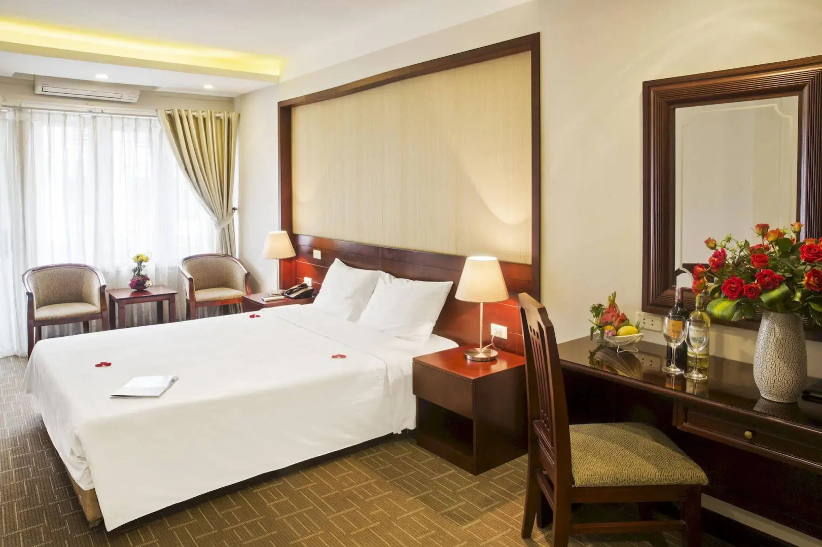 Thang Long Espana Hotel