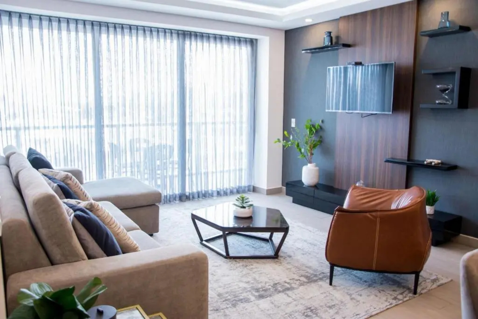 Real View Towers E208 by Casago