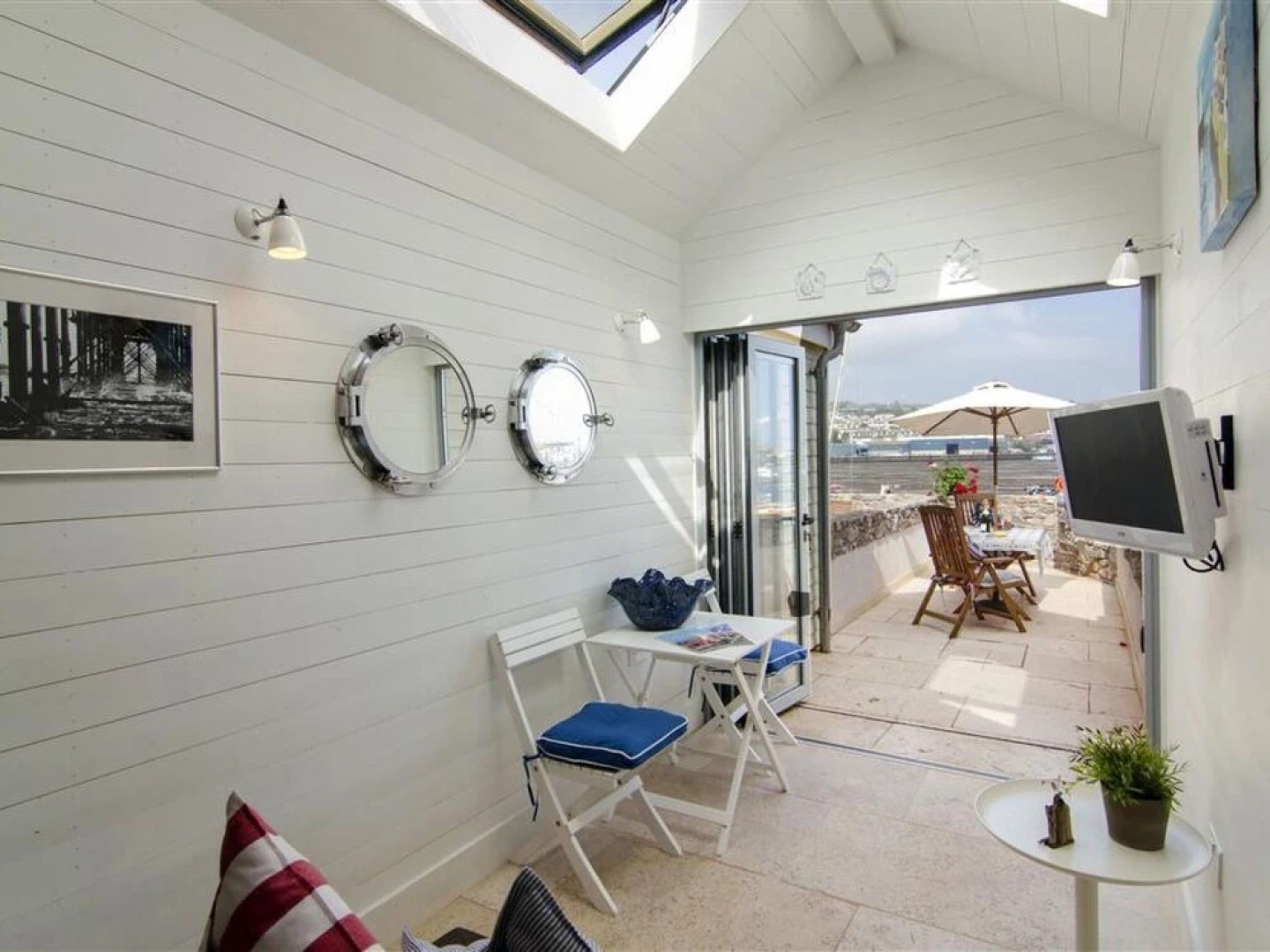 Frannie Shaldon in Shaldon