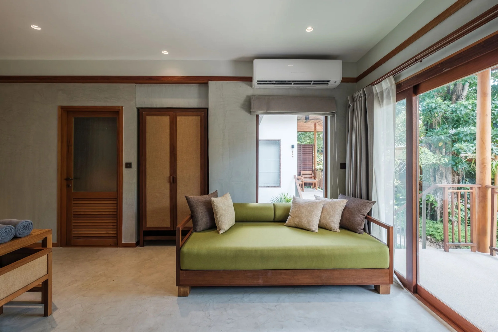 Banana Fan Sea Resort