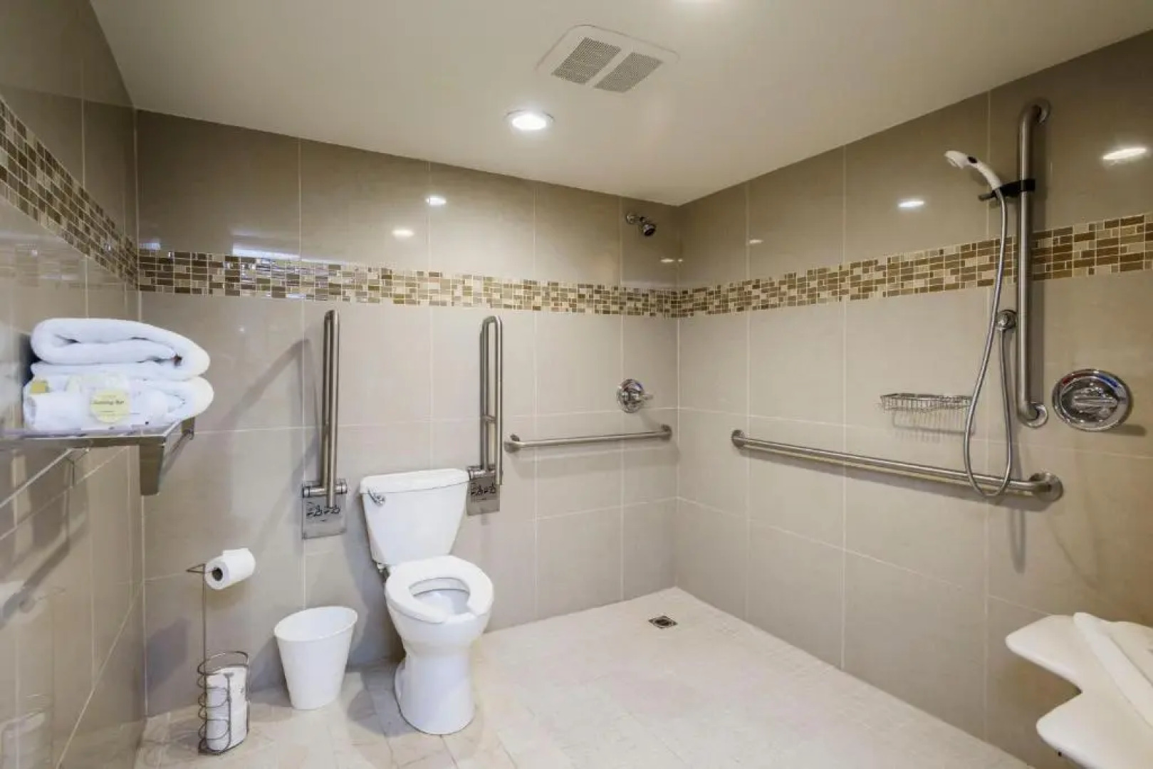 HomeTowne Studios by Red Roof Yuba City Bonanza – Marysville