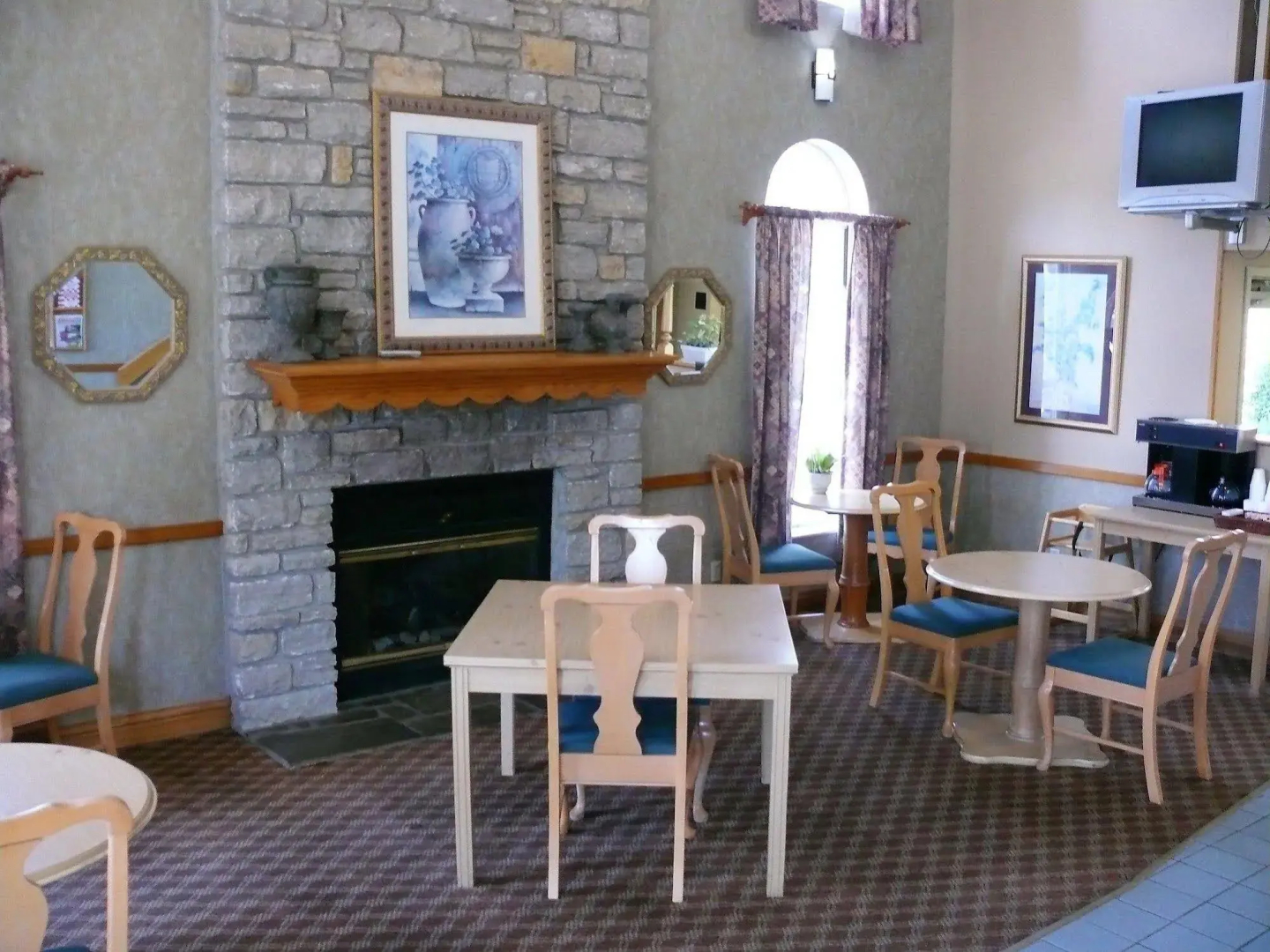 The Woodridge Inn