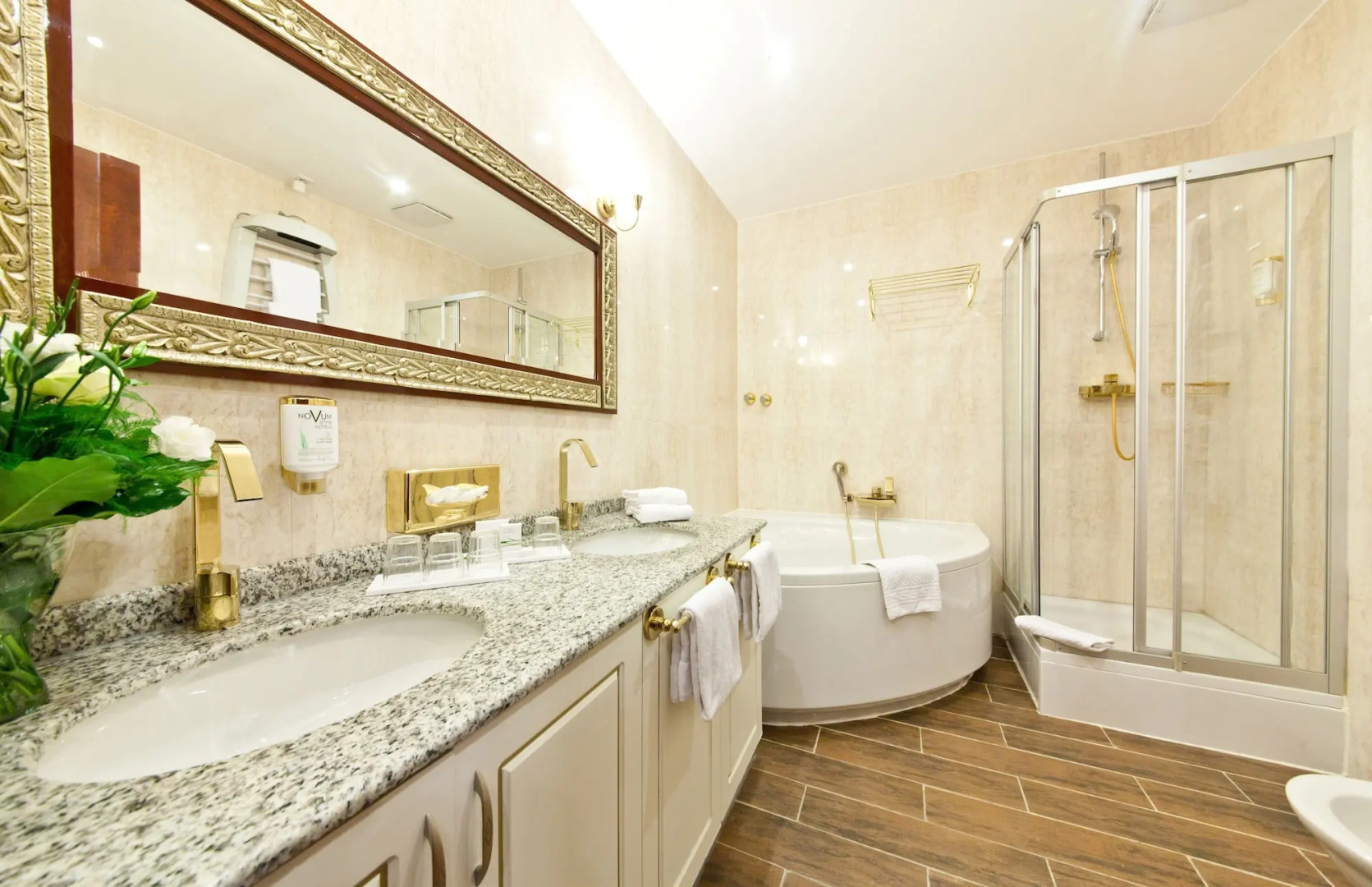 Отель Unique Dortmund