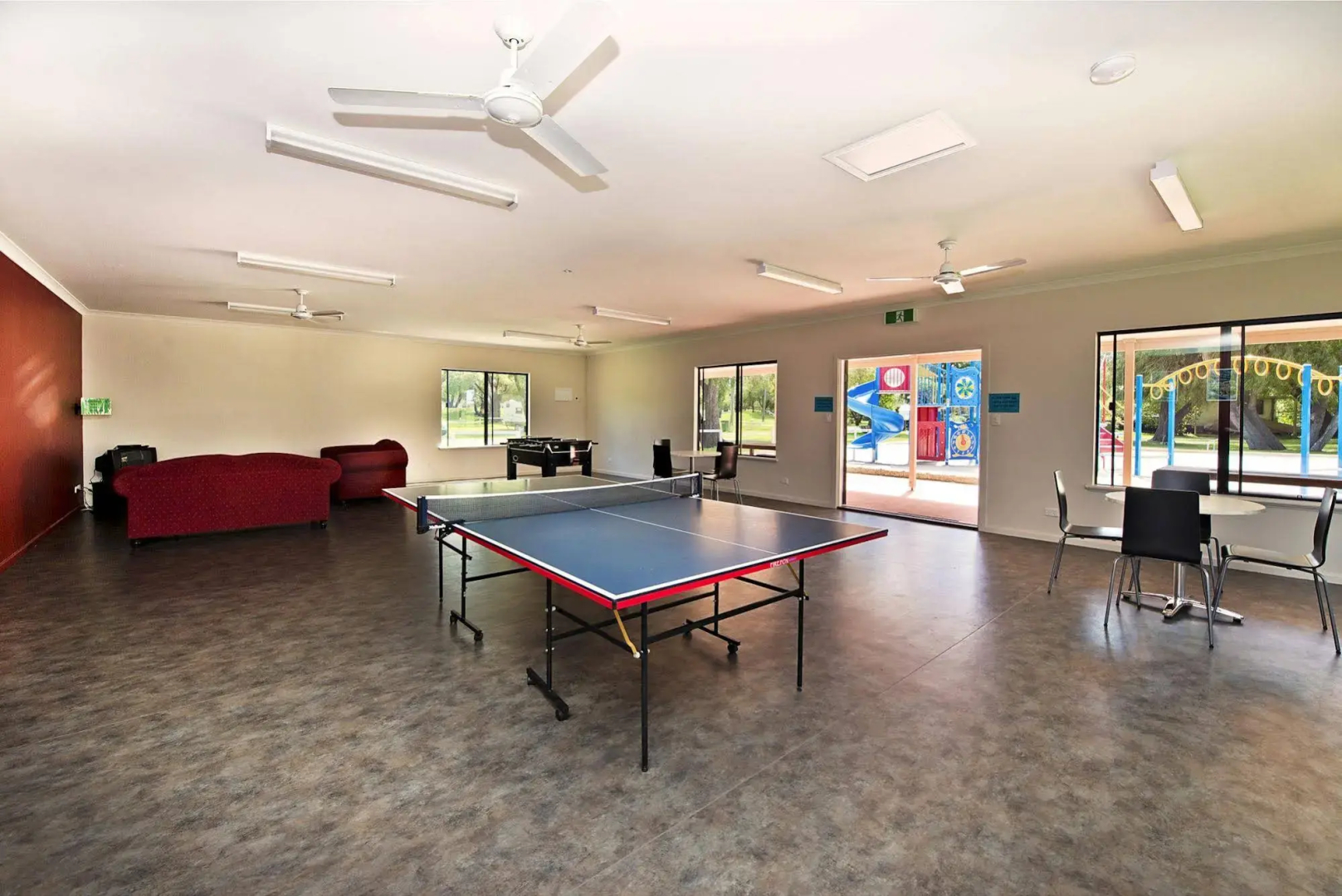 Acclaim Rose Gardens Beachside Holiday Park
