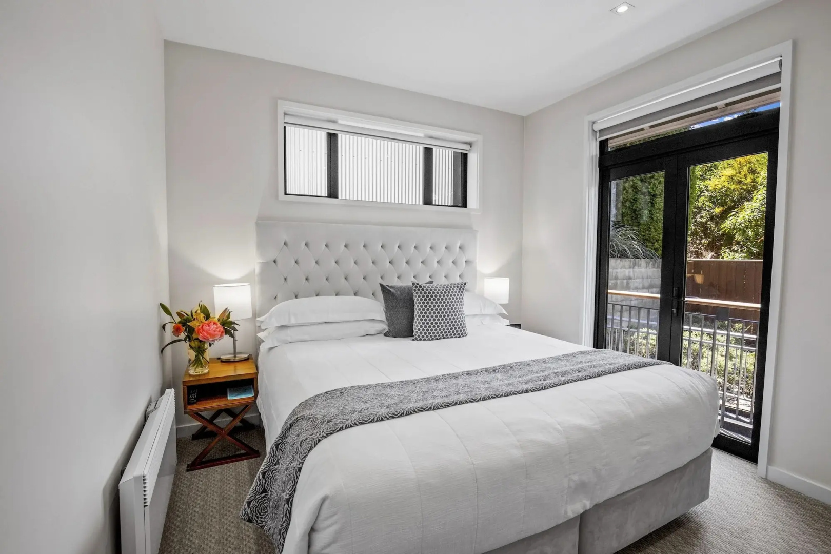 The Rees Hotel, Luxury Apartments & Lakeside Residences