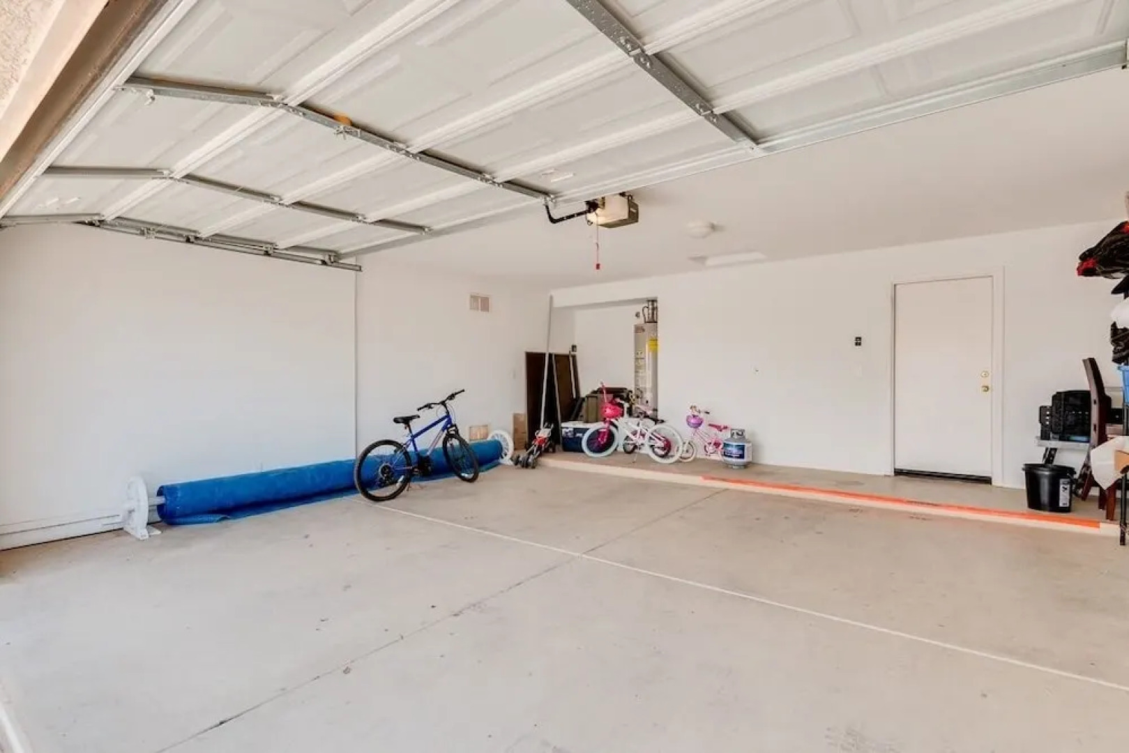 Stratford Place - 4 Br home by RedAwning